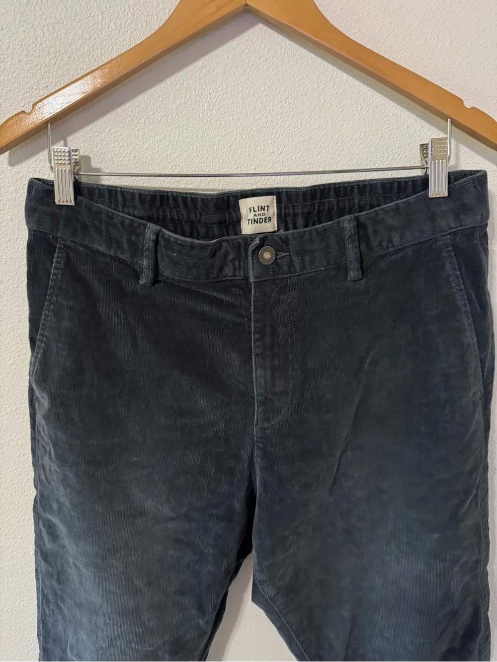 Huckberry Flint and Tinder 365 Corduroy Jogger Charcoal Gray Zipper Fly-32